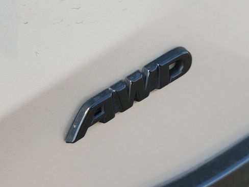 Used 2024 Toyota RAV4 XSE AWD/4WD image 13