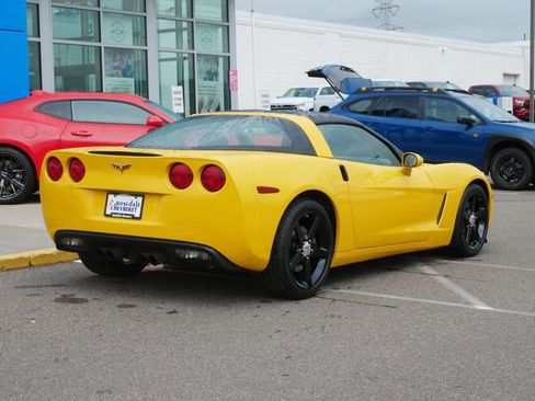 Used 2005 Chevrolet Corvette Coupe w/ Preferred Equipment Group RWD image 26