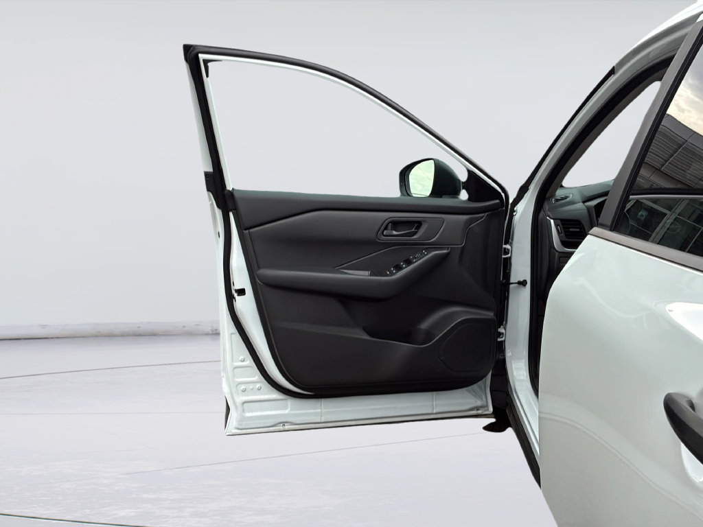 Used 2025 Nissan Rogue S FWD image 23