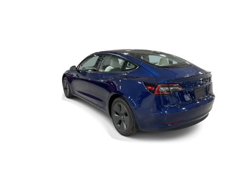 Certified 2023 Tesla Model 3 Standard Range RWD image 4