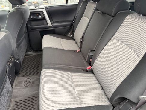 Used 2019 Toyota 4Runner SR5 AWD/4WD image 17