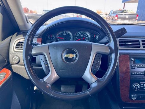 Used 2012 Chevrolet Suburban LS w/ Convenience Package 1 RWD image 13