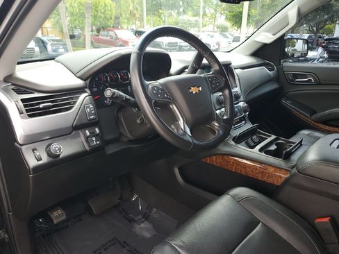 Used 2019 Chevrolet Tahoe Premier w/ RST 6.2L Performance Edition RWD image 23