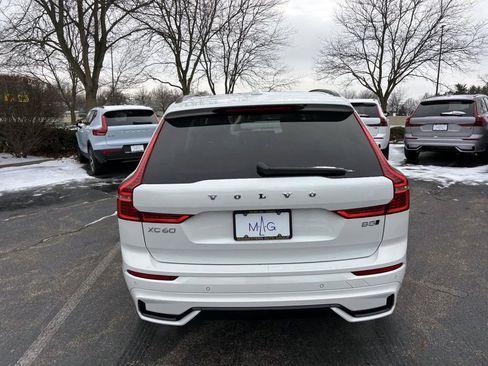 Used 2023 Volvo XC60 B5 Plus w/ Climate Package image 6