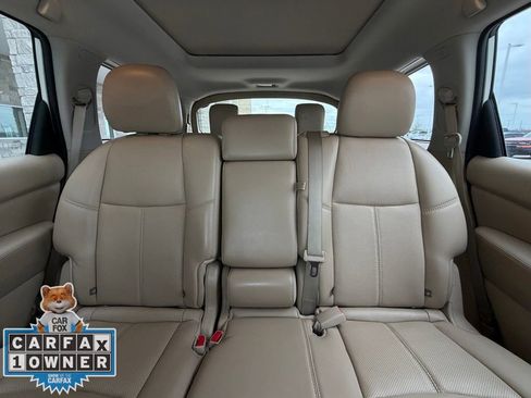Used 2017 Nissan Pathfinder Platinum w/ Family Entertainment Package image 26