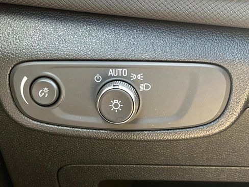 Used 2025 Chevrolet TrailBlazer LT image 23