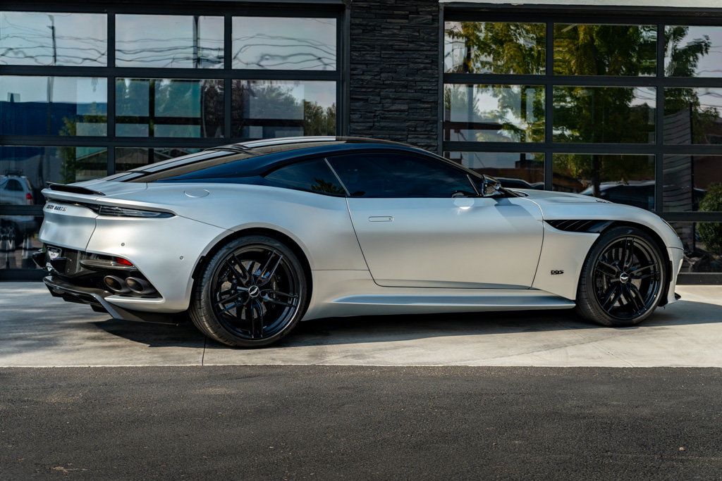Used 2020 Aston Martin DBS Superleggera RWD image 10