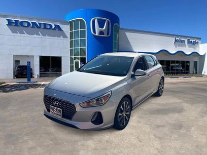 Used 2018 Hyundai Elantra GT w/ Style Package 02