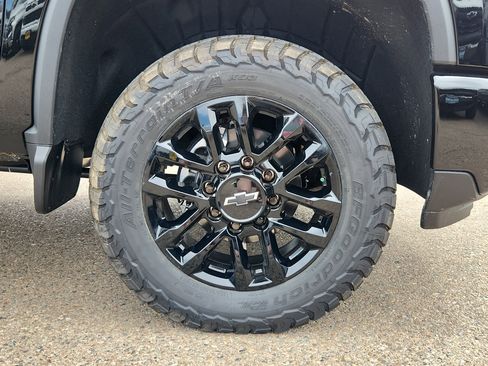 New 2026 Chevrolet Silverado 2500 LTZ w/ Trail Boss Package image 13