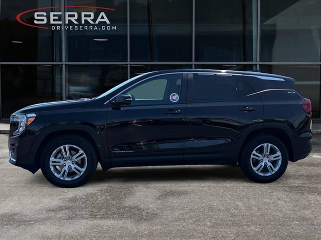 Used 2023 GMC Terrain SLE FWD image 2