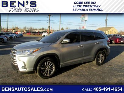 Used 2018 Toyota Highlander SE