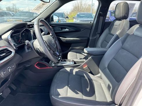 Used 2023 Chevrolet TrailBlazer RS w/ Sun and Liftgate Package image 20