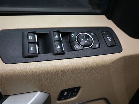 Used 2020 Ford F250 Lariat w/ Lariat Value Package image 13