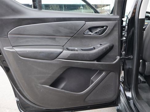 Used 2021 Chevrolet Traverse LT w/ LPO, 'HIT The Road' Package image 23