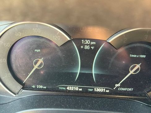 Used 2019 BMW X3 xDrive30i w/ Driving Assistance Package AWD/4WD image 11