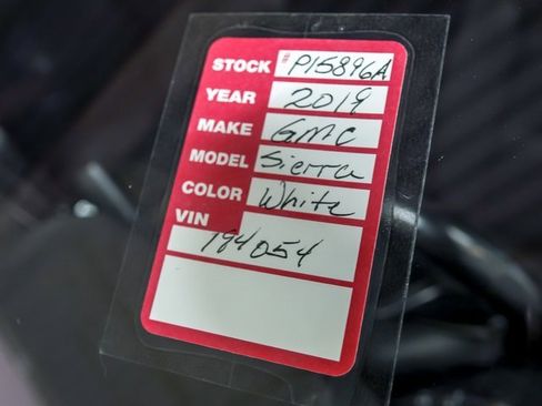 Certified 2019 GMC Sierra 1500 Denali w/ Driver Alert Package II image 41