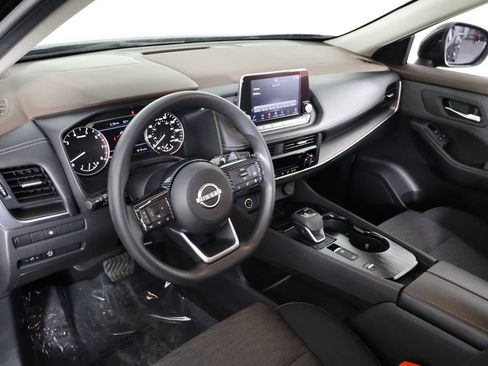 Used 2023 Nissan Rogue SV FWD image 25