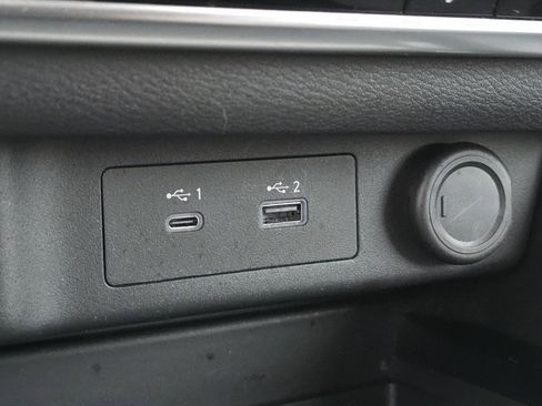 Certified 2023 Nissan Rogue SV image 8