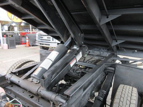 Used 2021 Ford F550 4x4 SuperCab Super Duty image 8