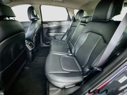 Certified 2025 Kia Sportage EX FWD image 24