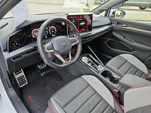 New 2026 Volkswagen GTI SE image 10