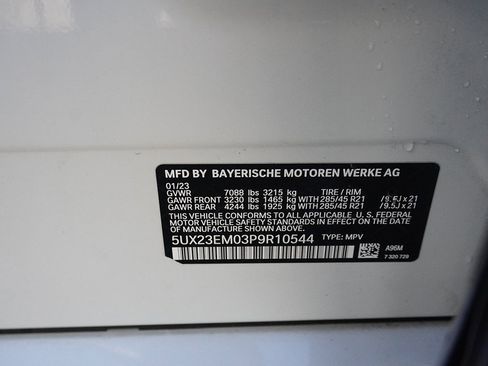 Used 2023 BMW X7 xDrive40i w/ Executive Package image 66