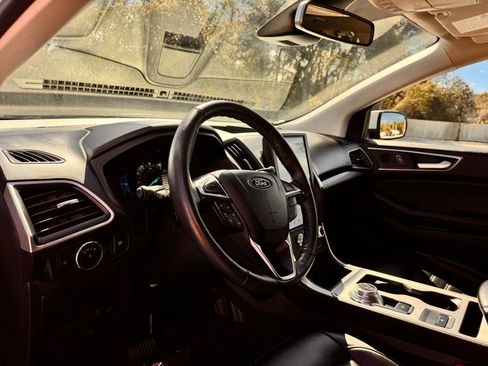 Used 2023 Ford Edge SEL image 33