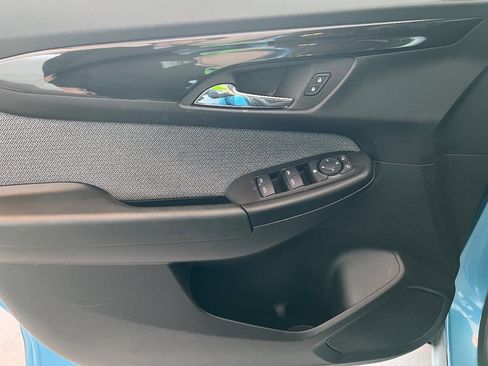 Used 2025 Chevrolet TrailBlazer LT image 9