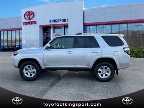 Certified 2023 Toyota 4Runner SR5 Premium image 2