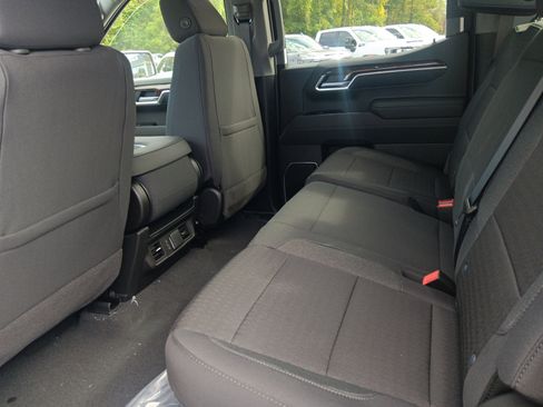 New 2026 GMC Sierra 1500 SLE w/ X31 Off-Road Package image 13
