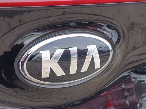 Used 2018 Kia Sportage LX image 29