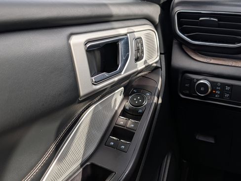 Certified 2020 Ford Explorer Platinum w/ Premium Technology Package AWD/4WD image 25