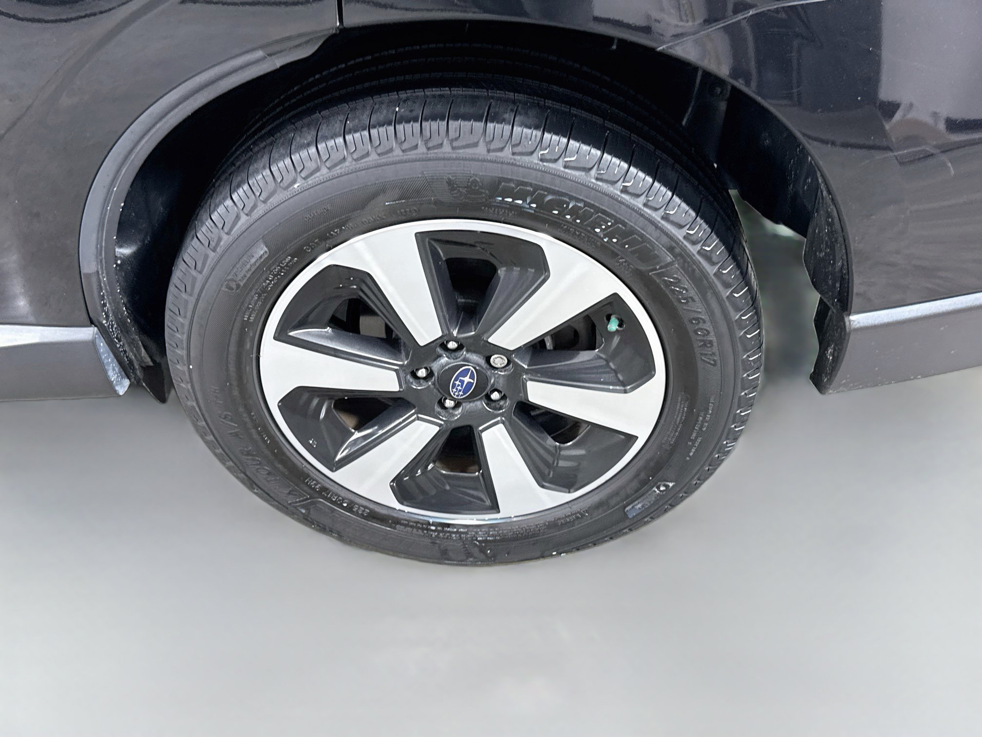 Used 2018 Subaru Forester 2.5i Premium w/ All-Weather Package AWD/4WD image 28