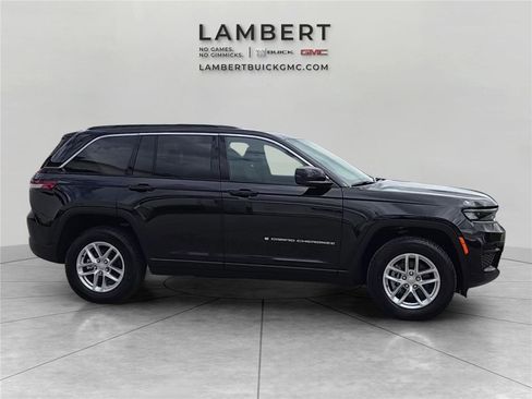 Used 2025 Jeep Grand Cherokee Laredo X AWD/4WD image 6