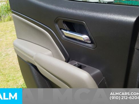 Used 2023 Chevrolet Colorado ZR2 w/ ZR2 Convenience Package III AWD/4WD image 24