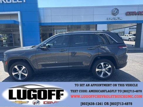 Used 2023 Jeep Grand Cherokee Limited image 1