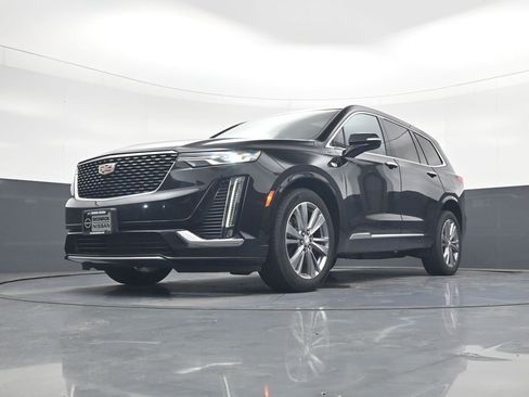 Used 2023 Cadillac XT6 Premium Luxury image 20