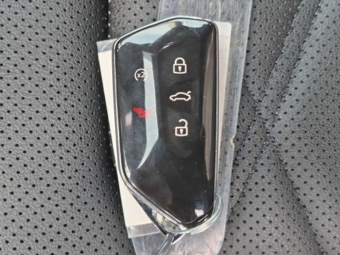 Used 2024 Volkswagen Atlas SE w/ Black Wheel Package AWD/4WD image 33