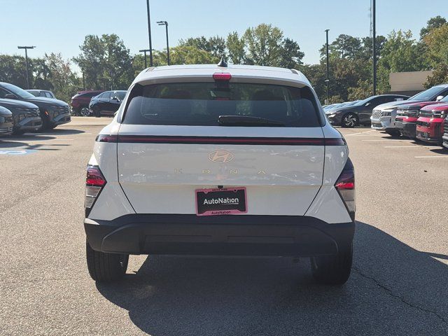New 2027 Hyundai Kona SE FWD image 8