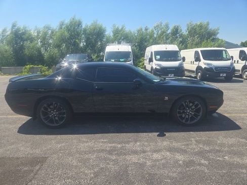 Used 2022 Dodge Challenger R/T Scat Pack w/ Plus Package RWD image 7