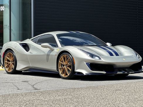Used 2019 Ferrari 488 Pista Coupe RWD image 10
