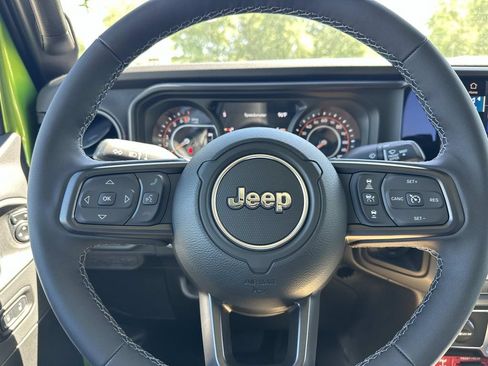 New 2026 Jeep Gladiator Rubicon AWD/4WD image 14