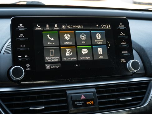 Used 2018 Honda Accord Sport image 21