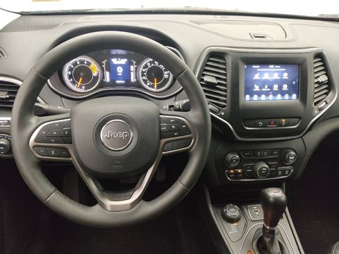 Used 2021 Jeep Cherokee Latitude Lux w/ Trailer Tow Group AWD/4WD image 22