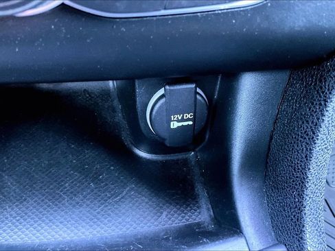 Used 2019 Dodge Charger SXT w/ Leather Interior Group image 32