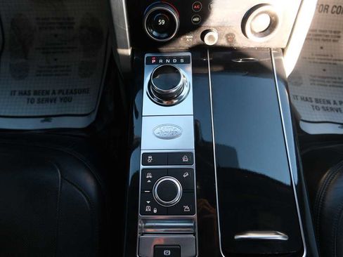 Used 2019 Land Rover Range Rover Autobiography image 39