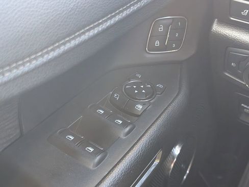 Used 2020 Ford Expedition Limited image 15