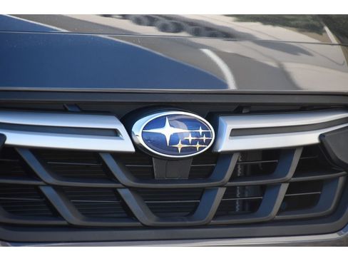 Certified 2023 Subaru Crosstrek 2.0i image 10