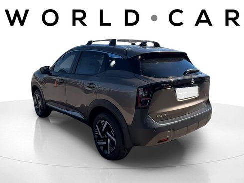 Used 2026 Nissan Kicks SV image 5