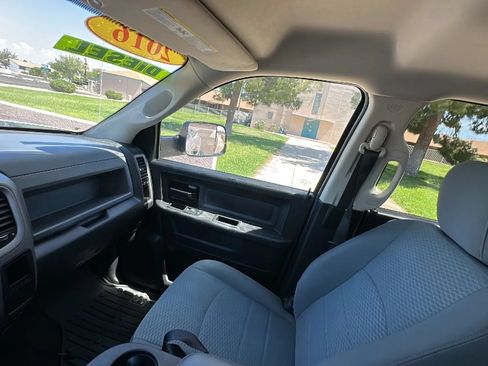 Used 2016 RAM 2500 Tradesman w/ Chrome Appearance Group AWD/4WD image 16